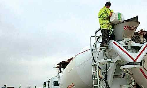 BETONA SU GEÇİRİMSİZLİK KATKISI EKLEMEK SU YALITIMI İÇİN YETERLİ MİDİR ? 